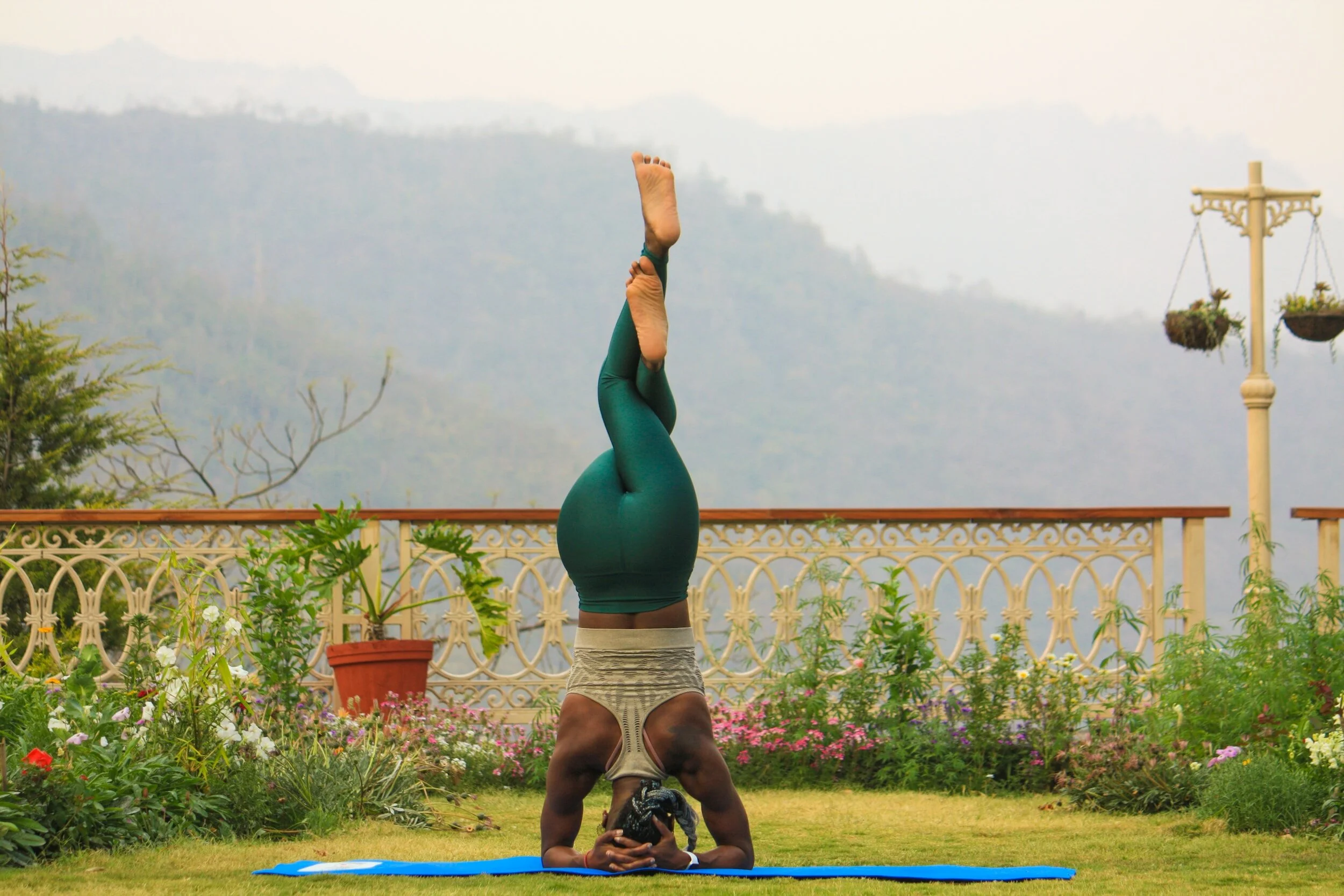 Top 7 Beach Yoga Poses for Relaxation and Balance