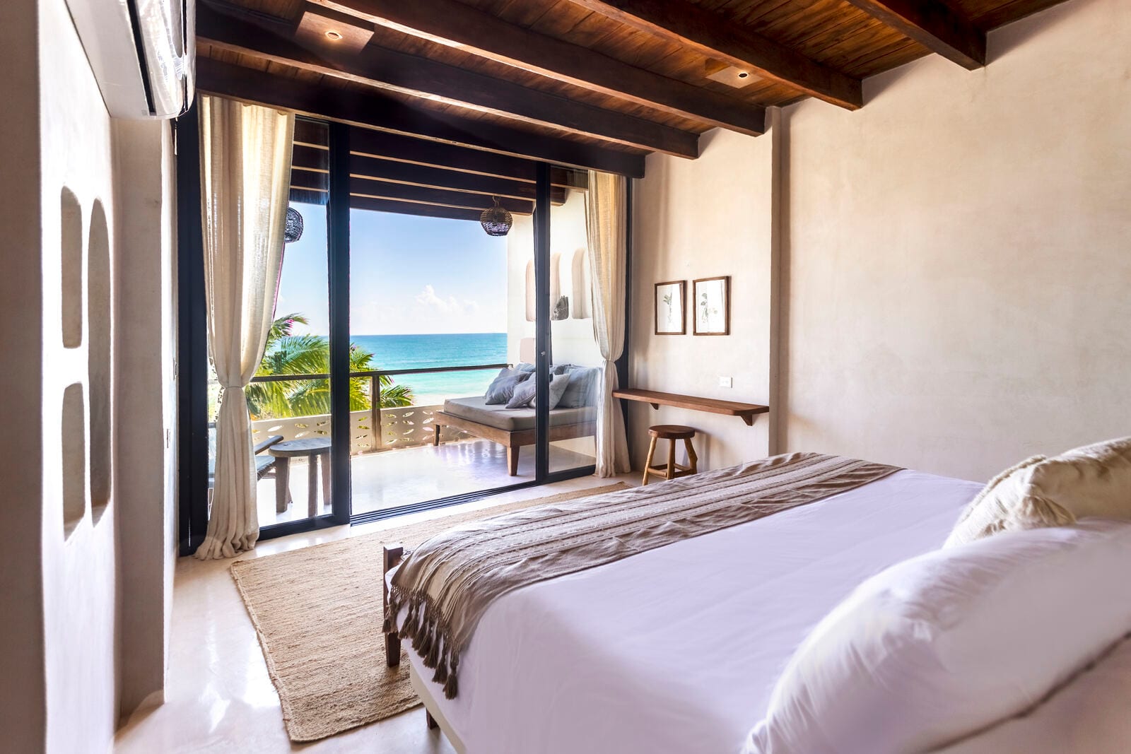 Amansala room with ocean view